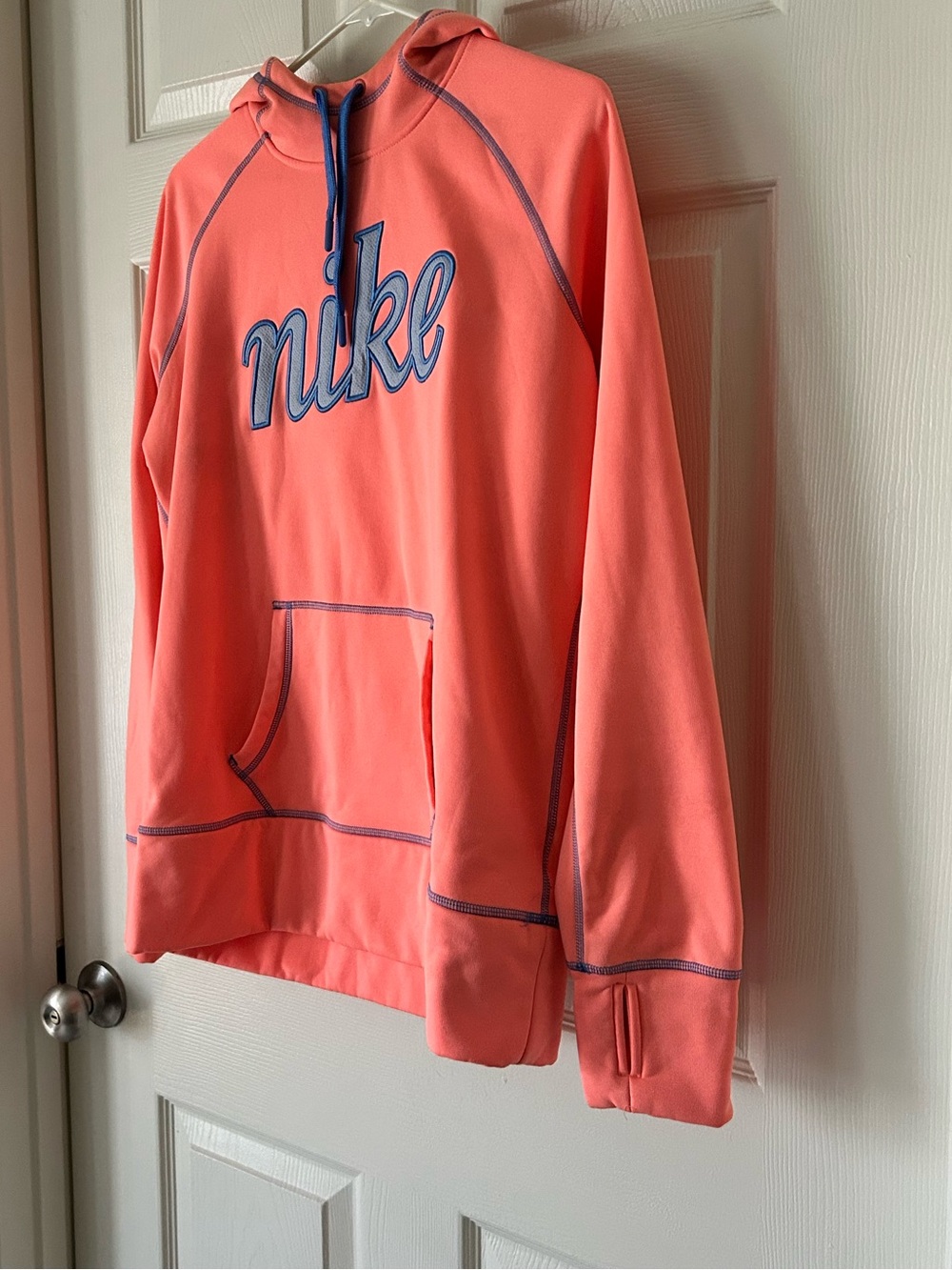Nike Therma-FIT Coral Hoodie Blue Trim Thumbholes - Women's Size Large - Picture 2 of 15